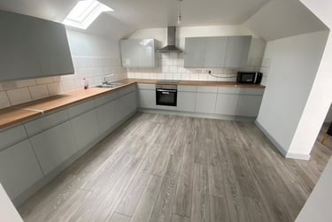 1 bed flat, Hill Street, Penkhull, Stoke, ST41NL - Image 1