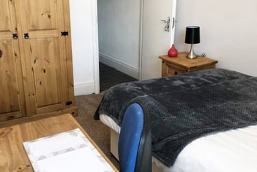 4 bed house, Guildford Street, Shelton, Stoke, ST42EP - Image 7