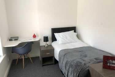 4 bed house, Queen Anne Street, Shelton, Stoke, ST42EQ - Image 8