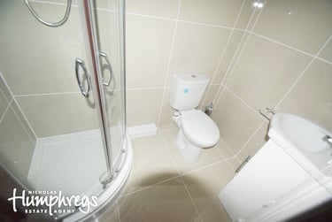 5 bed house, Seaford Street, Shelton, Stoke, ST42EU - Image 12