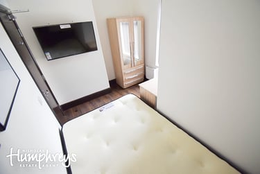 5 bed house, Seaford Street, Shelton, Stoke, ST42EU - Image 5