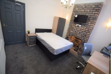 4 bed house, Elgin Street, Shelton, Stoke, ST42RD - Image 2