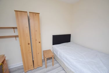 3 bed house, Beresford Street, Shelton, Stoke, ST42EX - Image 8