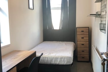 1 bed house, Spencer Road, Shelton, Stoke, ST42BE - Image 3