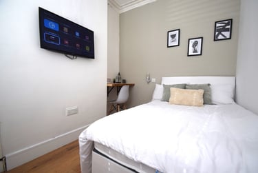 4 bed house, Conway Street, Shelton, Stoke, ST42BL - Image 4