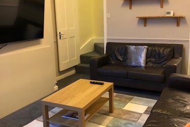 3 bed house, Spencer Road, Shelton, Stoke, ST42BE - Image 1