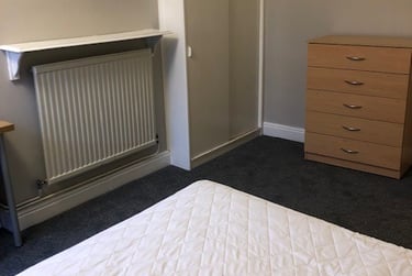 3 bed house, Spencer Road, Shelton, Stoke, ST42BE - Image 7