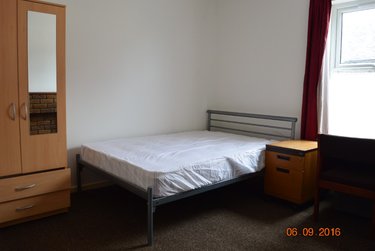 4 bed house, High Street, Cross Heath, Newcastle under Lyme, ST56DB - Image 1