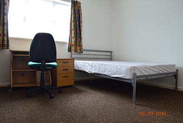 4 bed house, High Street, Cross Heath, Newcastle under Lyme, ST56DB - Image 3