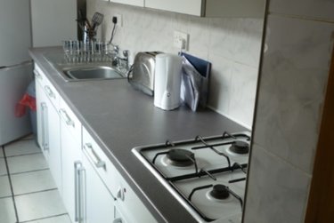 4 bed house, High Street, Cross Heath, Newcastle under Lyme, ST56DB - Image 4