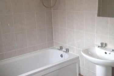 4 bed house, High Street, Cross Heath, Newcastle under Lyme, ST56DB - Image 6