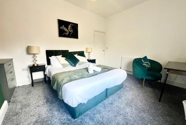 3 bed house, Cauldon Road, Shelton, Stoke, ST42BS - Image 3