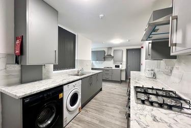 1 bed house, Ashford Street, Shelton, Stoke, ST42EH - Image 2