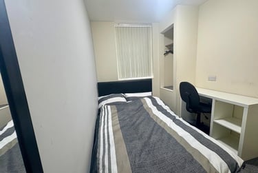 5 bed house, Conway Street, Shelton, Stoke, ST42BL - Image 10