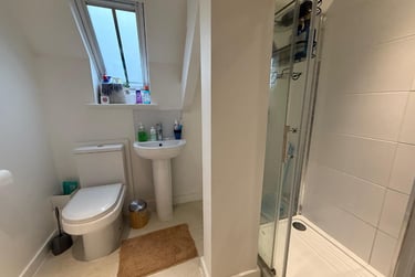 2 bed flat, Orme Road, Cross Heath, Newcastle under Lyme, ST52FB - Image 3