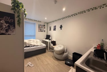 1 bed flat, London Road, Trent Vale, Newcastle under Lyme, ST51LZ - Image 1