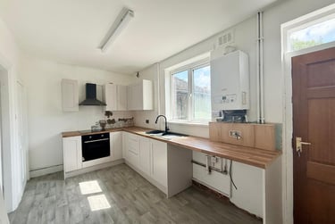 3 bed house, Leawood Road, Trent Vale, Stoke, ST46LA - Image 1