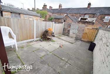 4 bed house, Guildford Street, Shelton, Stoke, ST42EP - Image 13