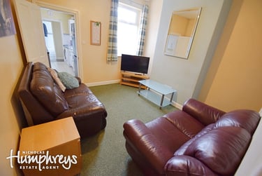 4 bed house, Guildford Street, Shelton, Stoke, ST42EP - Image 4