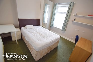 4 bed house, Guildford Street, Shelton, Stoke, ST42EP - Image 10