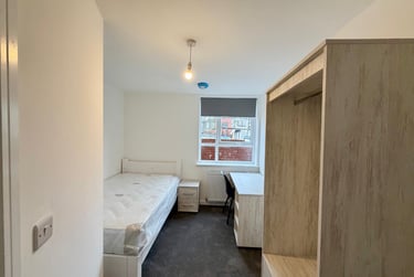 6 bed flat, Havelock Place, City Centre, Stoke, ST14LT - Image 9