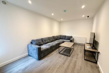 6 bed flat, Havelock Place, City Centre, Stoke, ST14LT - Image 2