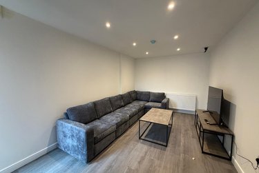 6 bed flat, Havelock Place, City Centre, Stoke, ST14LT - Image 3