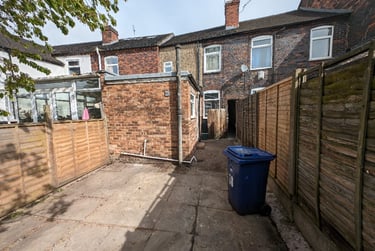 2 bed flat, Enderley Street, Cross Heath, Newcastle under Lyme, ST52DD - Image 10