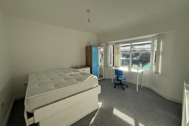 4 bed house, Cauldon Road, Shelton, Stoke, ST42EB - Image 7