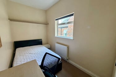 4 bed house, London Road, Basford, Newcastle under Lyme, ST51LL - Image 5