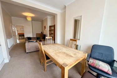 4 bed house, London Road, Basford, Newcastle under Lyme, ST51LL - Image 3