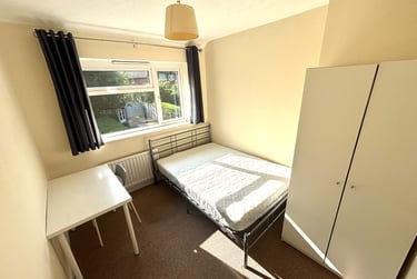 4 bed house, Orme Road, Cross Heath, Newcastle under Lyme, ST52PB - Image 3