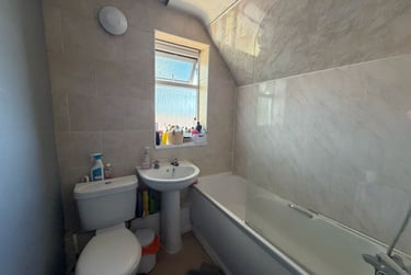 4 bed house, Orme Road, Cross Heath, Newcastle under Lyme, ST52PB - Image 8