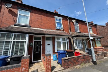 3 bed house, Thistleberry Avenue, Cross Heath, Newcastle under Lyme, ST52LT - Image 2