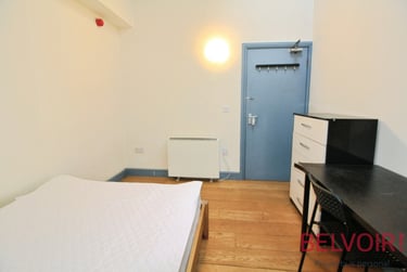 3 bed flat, Aberdeen Street, Hockley, Nottingham, NG31JB - Image 8