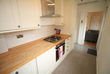 4 bed house, Tudor Grove, Arboretum, Nottingham, NG14HR - Image 3