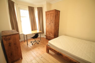 4 bed house, Tudor Grove, Arboretum, Nottingham, NG14HR - Image 5
