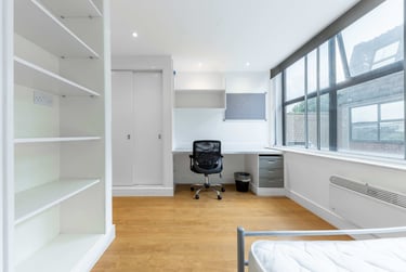 Large Double Bedded Rooms (Premium) - Image 1