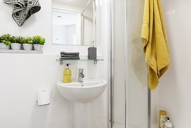 Premium Ensuite - Image 3