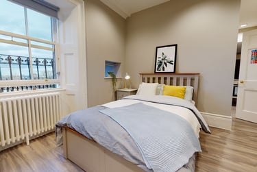 Platinum 1 Bed Apartment at iQ Elliott House, 8-10 Hillside Crescent, City Centre, Edinburgh, EH75EA - Image 1