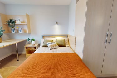 Bronze En Suite Premium at iQ Pavilions, Pavilions Student Village, Ruston Way, Lincoln, LN67BQ - Image 1