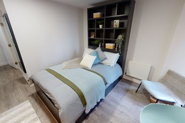 Platinum Studio at iQ Shoreditch, East Road, Shoreditch, London, N16AD - Image 1