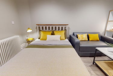 Platinum En Suite - Image 1