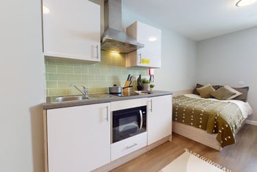 Bronze Studio at iQ Kingston, 15 Wood Street, City Centre, Kingston, KT11TY - Image 1