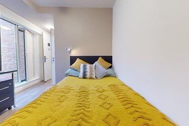 Bronze En Suite Plus - Image 1