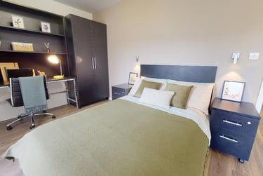 Silver 1 Bed Apt Plus at iQ City, 11 Bastwick Street, Finsbury, London, EC1V3PE - Image 1