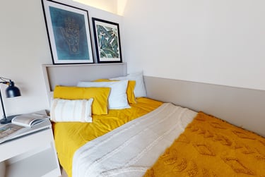 Platinum Studio Deluxe at iQ Flinders House, Bear Point, 2 East Parkside, Greenwich, London, SE100FQ - Image 1