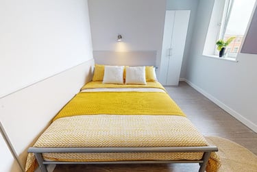 Bronze 2 Bed Apartment at iQ Newland House, 49 Mount St, Lenton, Nottingham, NG16HE - Image 1