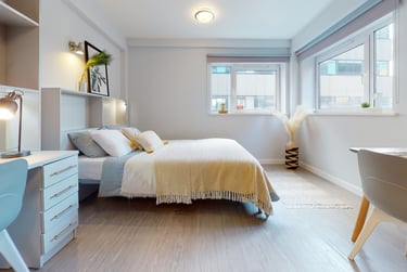 Gold Studio - Image 1