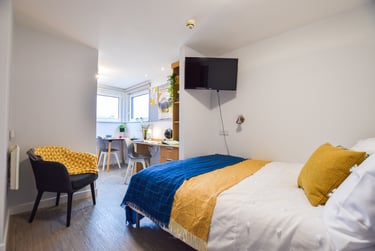 Bronze Studio - Image 1